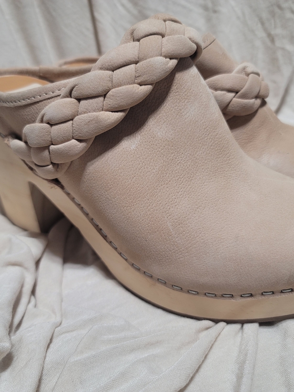 Dolce Vita Braided Leather Platform Clogs Nude Beige Suede Wood Heel EUC 8.5 - Picture 2 of 13